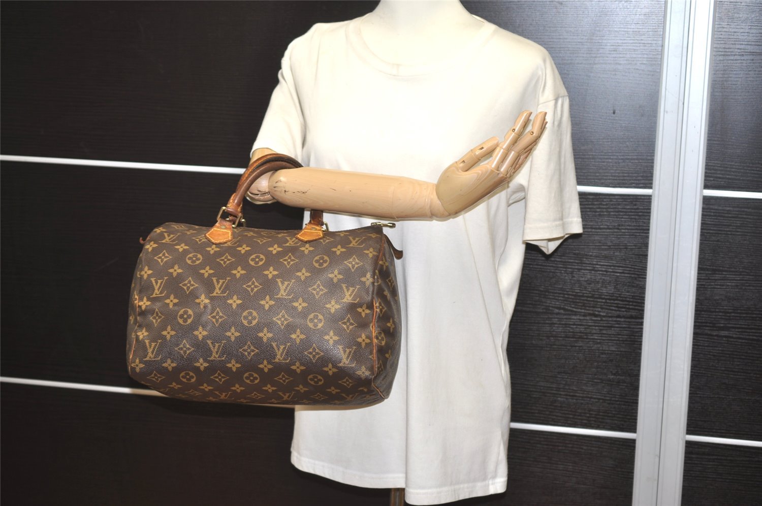 Authentic Louis Vuitton Monogram Speedy 30 Hand Boston Bag M41526 LV 2545I