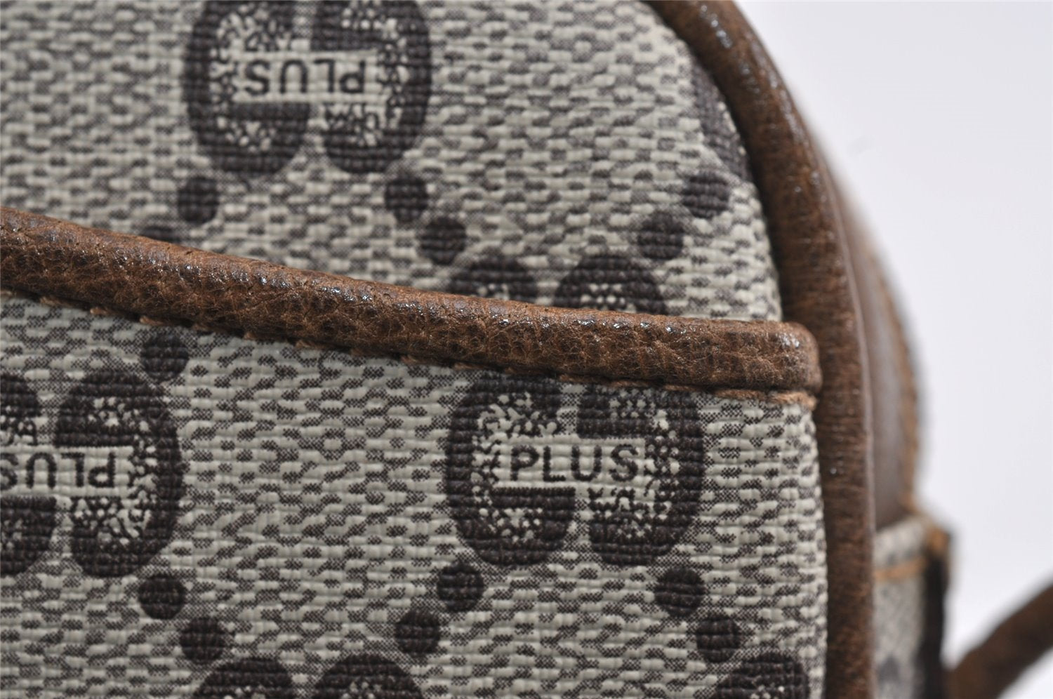 Authentic GUCCI GG Plus Shoulder Cross Body Bag Purse PVC Leather Brown 2549J