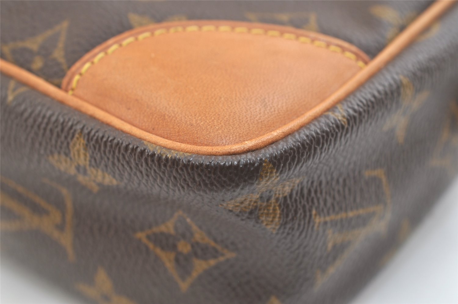 Authentic Louis Vuitton Monogram Compiegne 28 Clutch Hand Bag M51845 LV 2550K