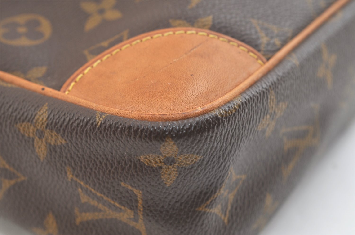Authentic Louis Vuitton Monogram Compiegne 28 Clutch Hand Bag M51845 LV 2550K