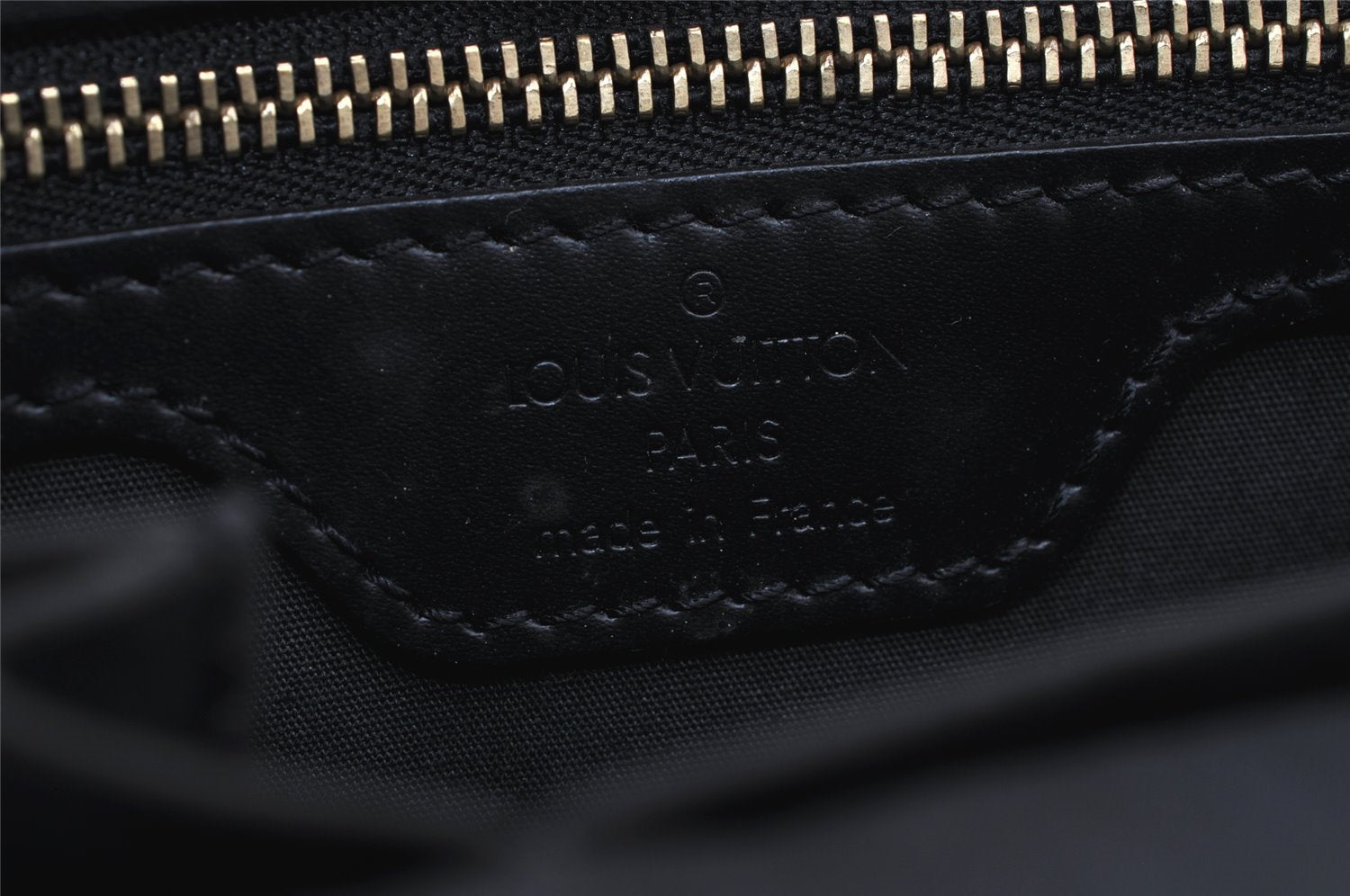 Authentic Louis Vuitton Epi Figari MM Shoulder Hand Bag Black M52002 LV 2553J
