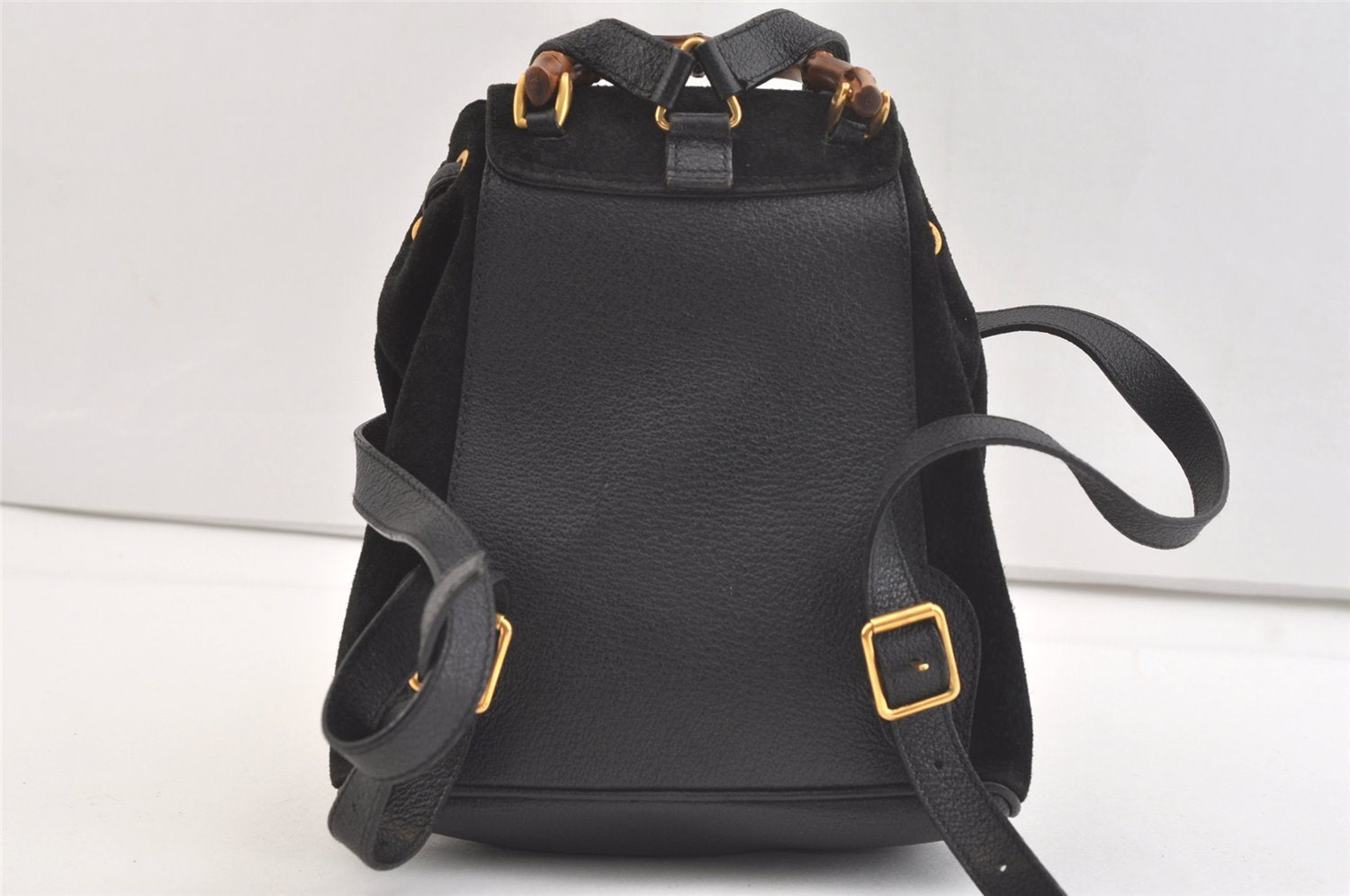 Authentic GUCCI Bamboo Drawstring Backpack Purse Suede Leather Black 2554K