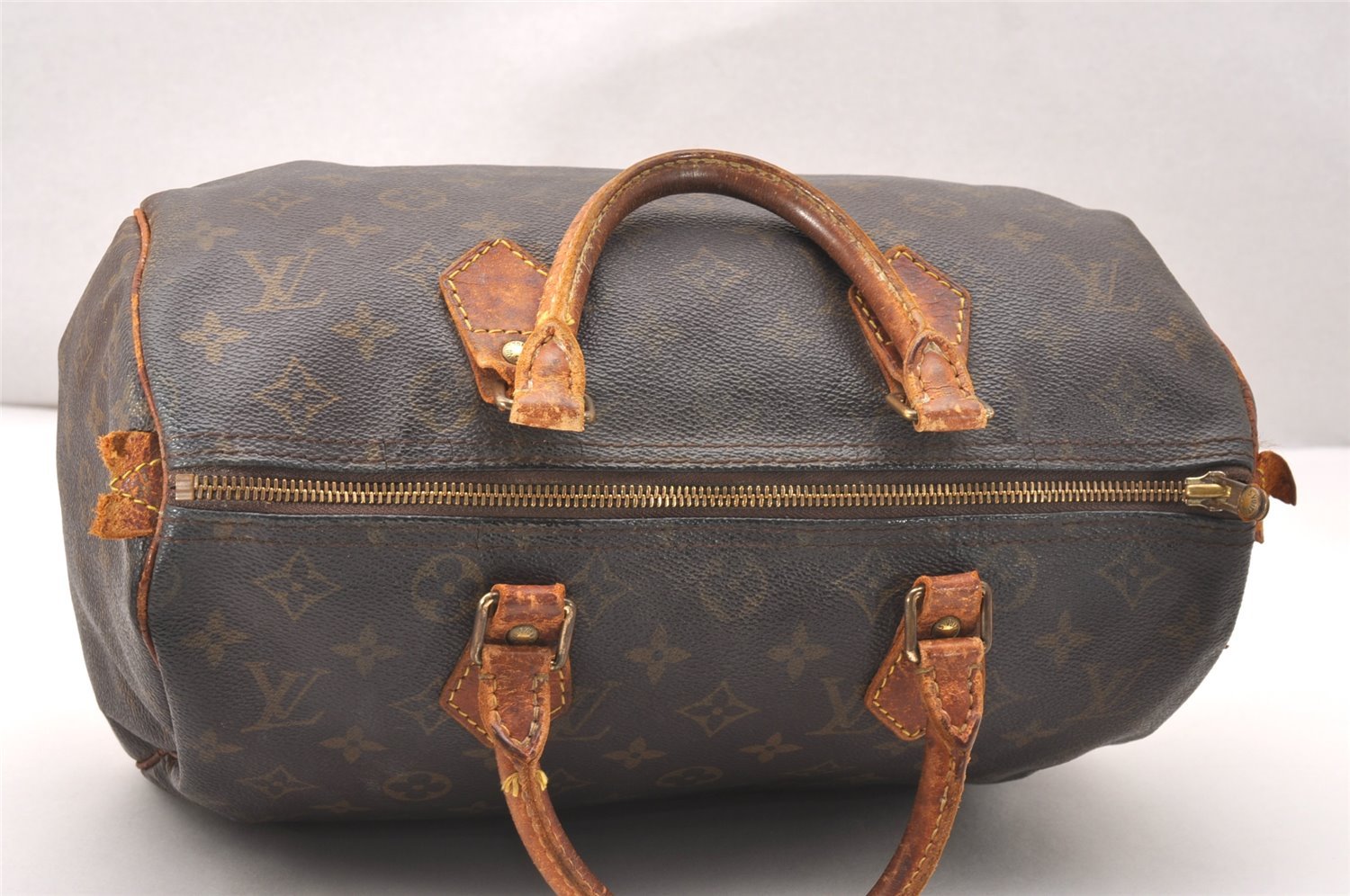 Authentic Louis Vuitton Monogram Speedy 30 Hand Boston Bag M41526 LV 2559J