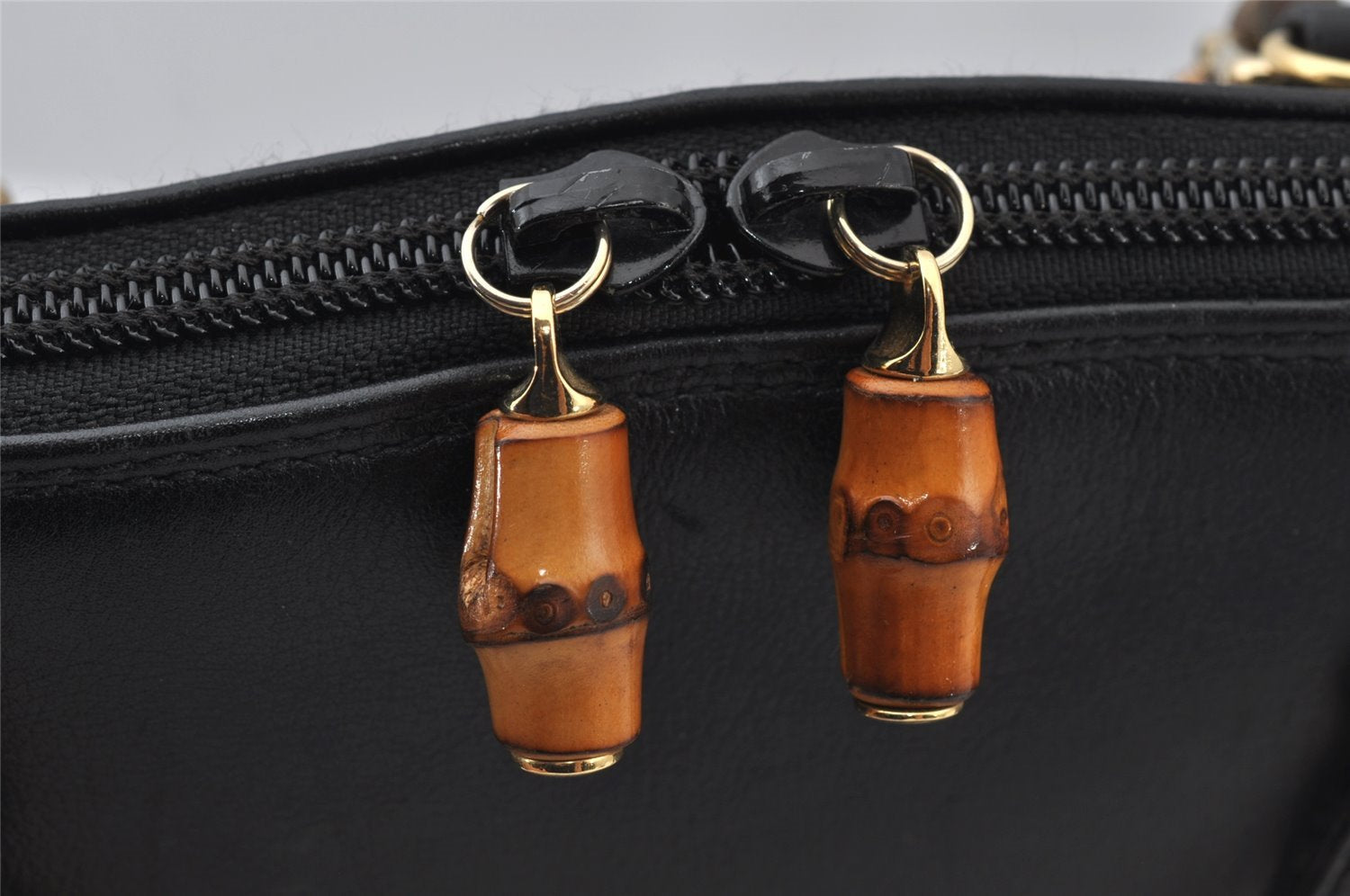 Authentic GUCCI Bamboo 2way Hand Shoulder Cross Body Bag Leather Black 2560J