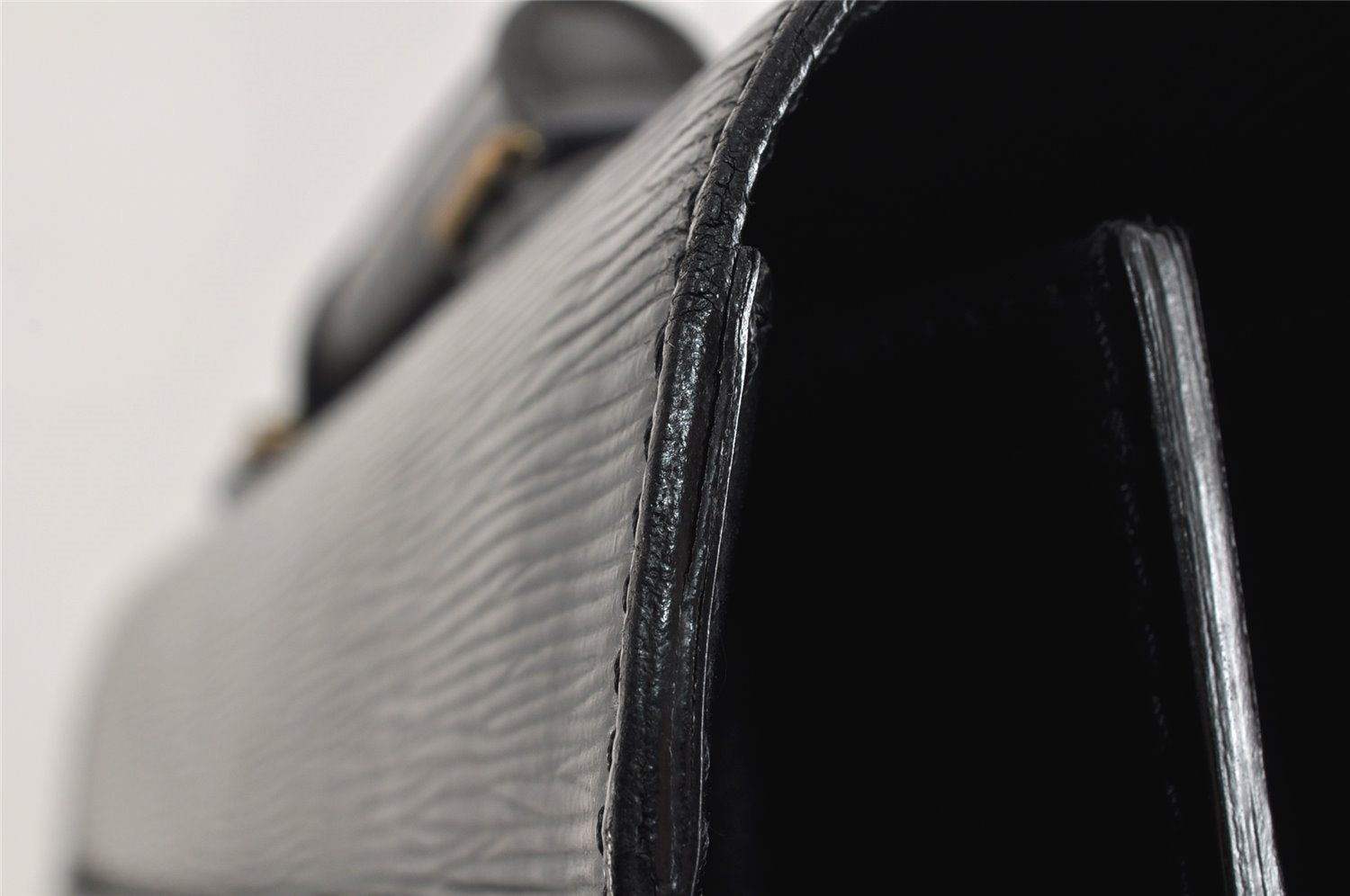 Authentic Louis Vuitton Epi Serviette Conseiller Briefcase Black M54422 LV 2561K