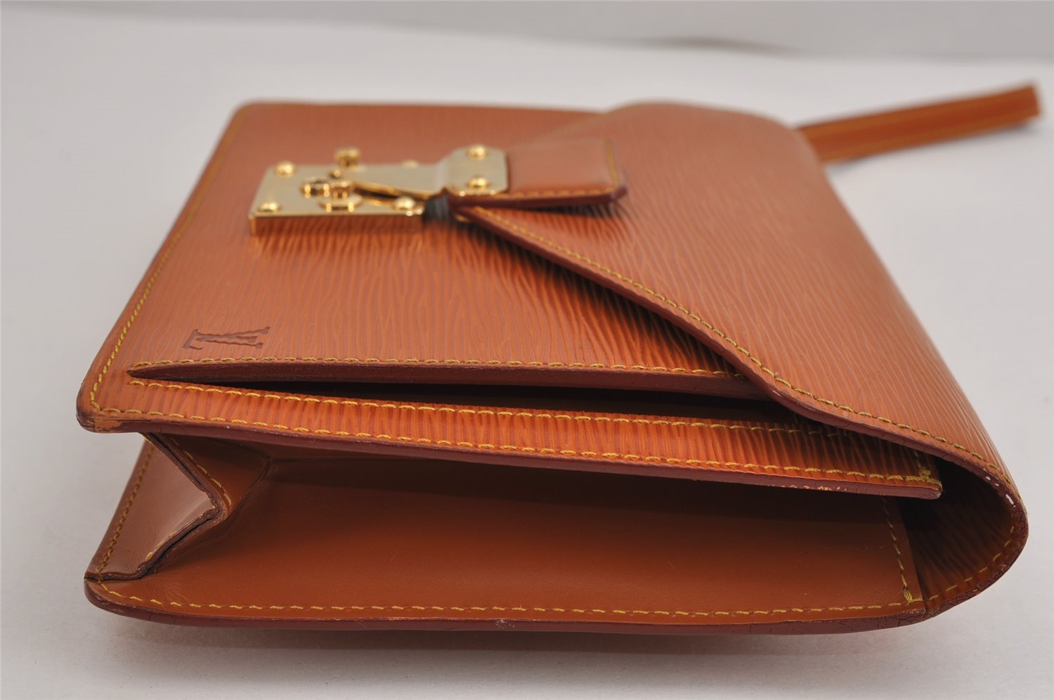 Authentic Louis Vuitton Epi Sellier Dragonne Clutch Bag Brown M52618 LV 2562J