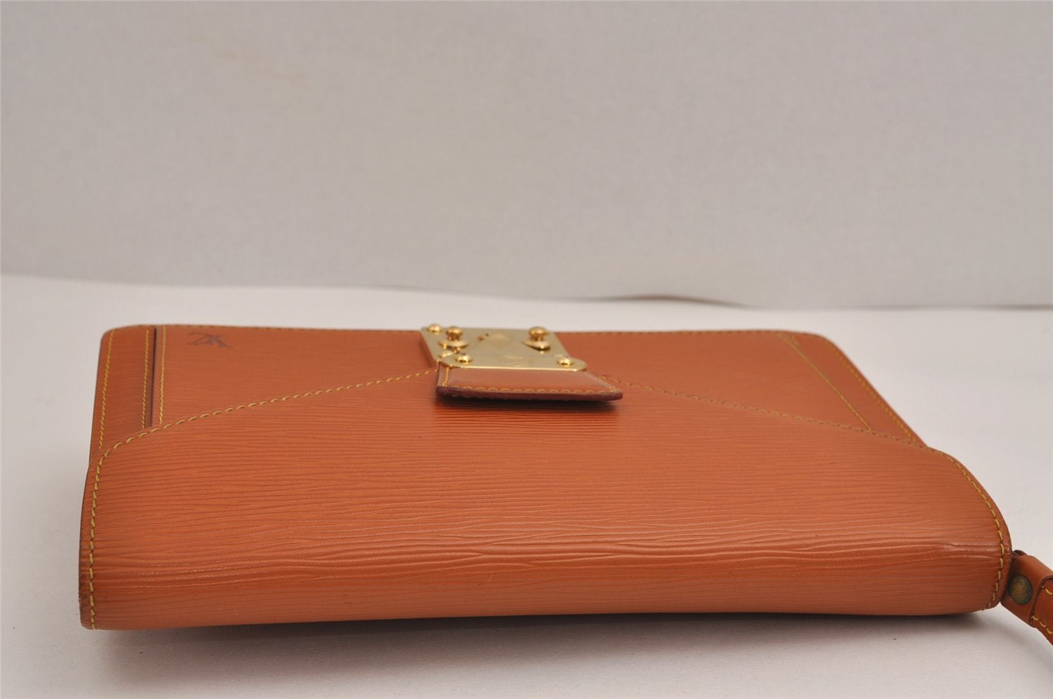 Authentic Louis Vuitton Epi Sellier Dragonne Clutch Bag Brown M52618 LV 2562J