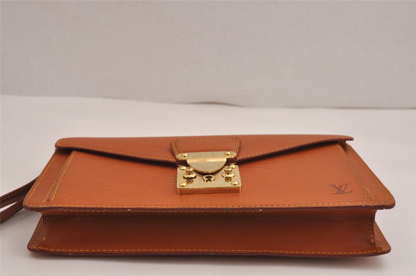 Authentic Louis Vuitton Epi Sellier Dragonne Clutch Bag Brown M52618 LV 2562J