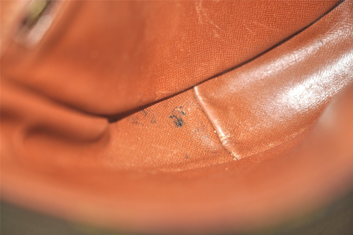 Authentic Louis Vuitton Monogram Chantilly MM Shoulder Cross Bag M51233 LV 2563I