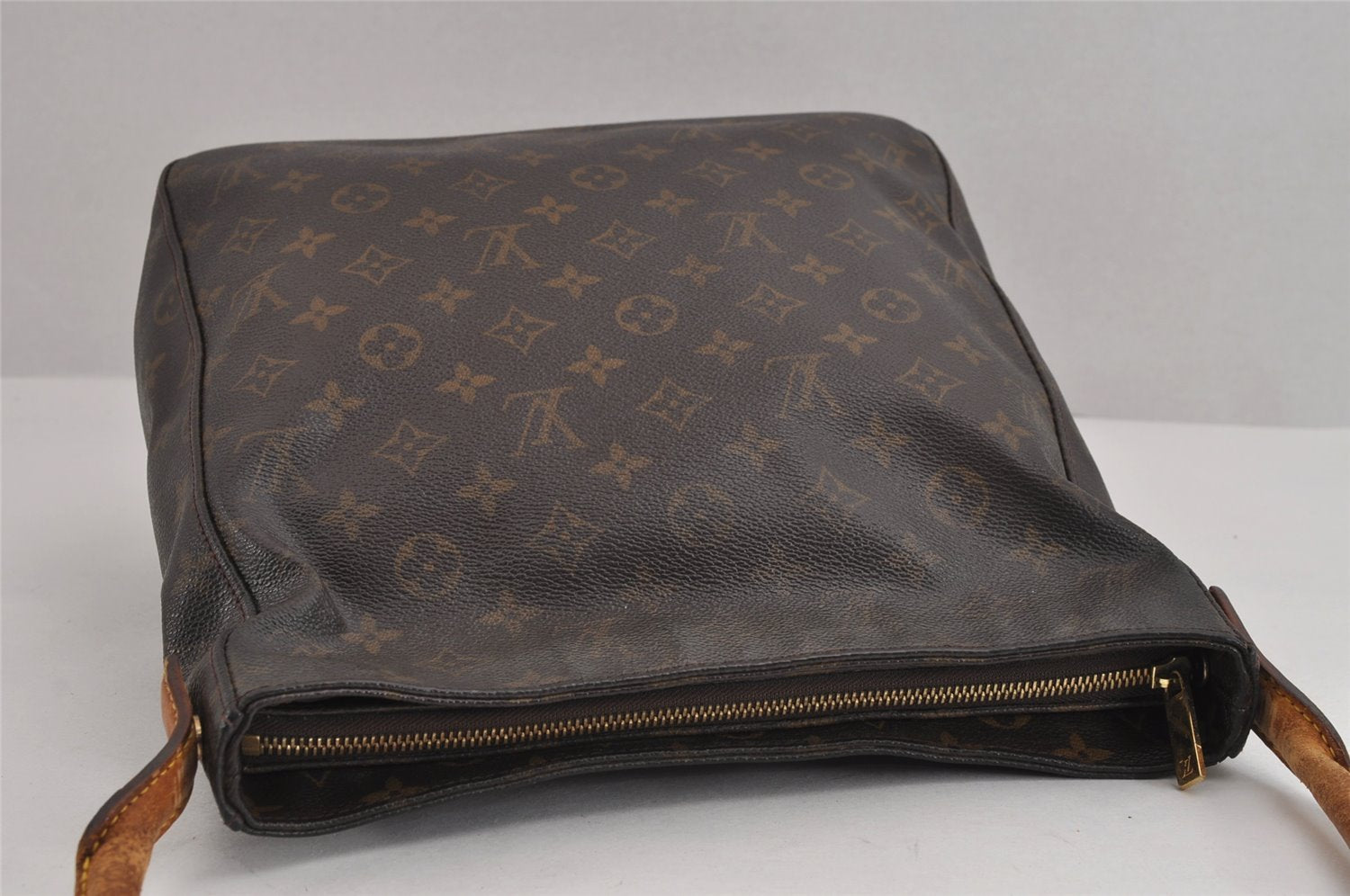 Authentic Louis Vuitton Monogram Looping GM Shoulder Bag M51145 LV 2566J