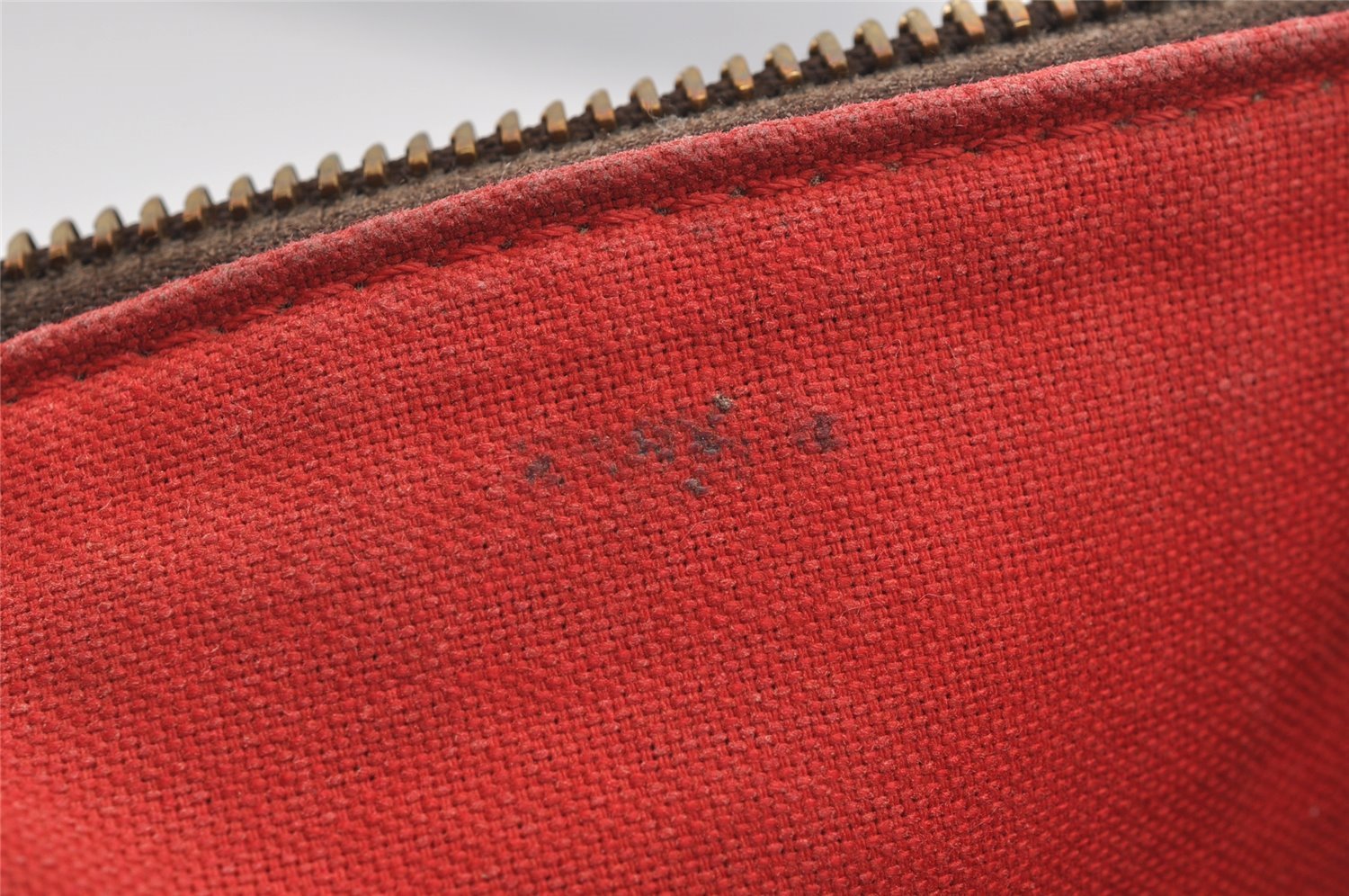 Authentic Louis Vuitton Damier Illovo MM Shoulder Hand Bag N51995 LV Junk 2569I