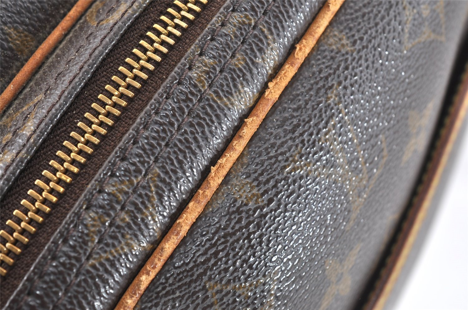 Authentic Louis Vuitton Monogram Reporter PM Shoulder Bag M45254 Junk 2570J