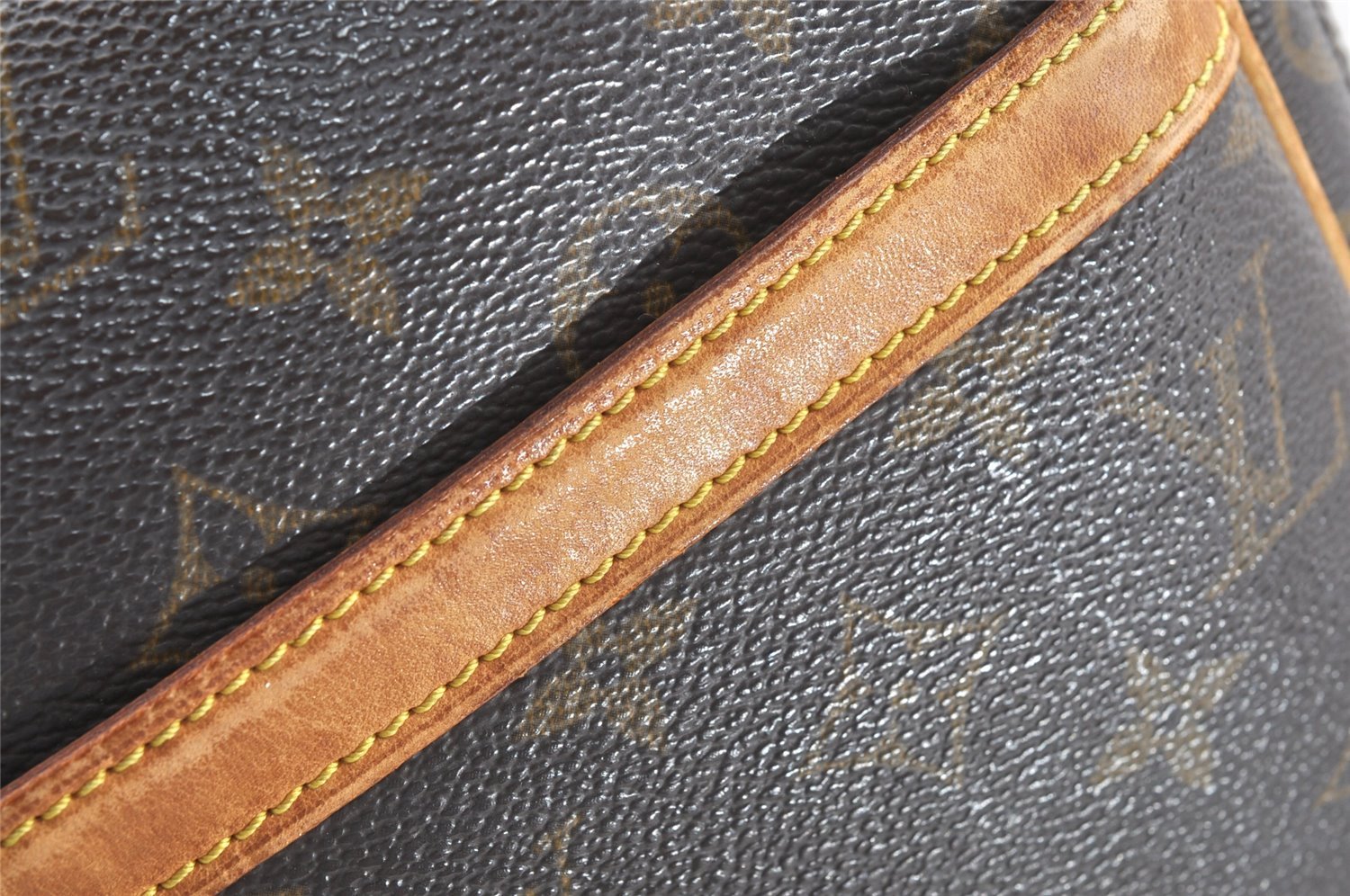 Authentic Louis Vuitton Monogram Reporter PM Shoulder Bag M45254 Junk 2570J