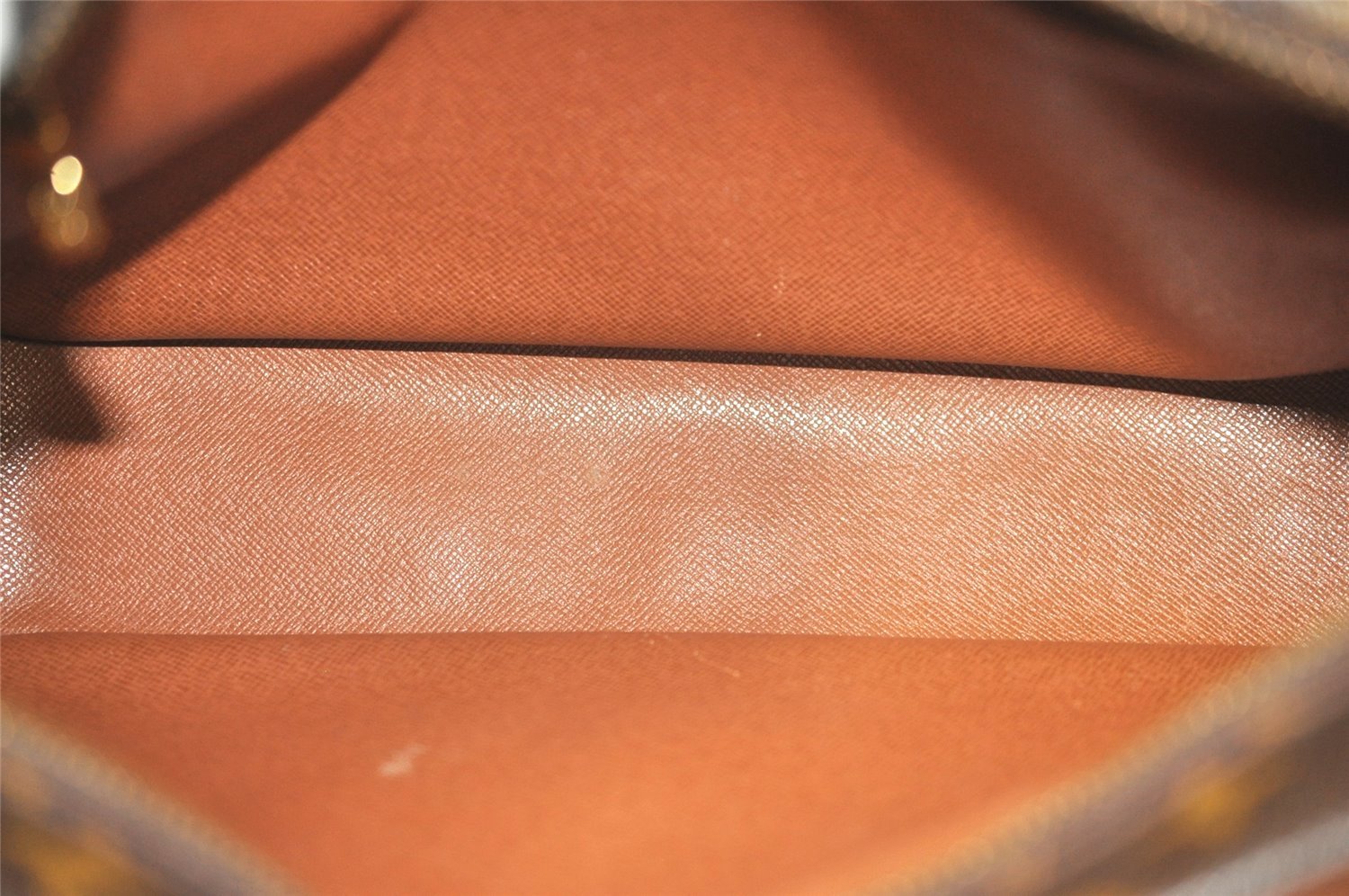 Authentic Louis Vuitton Monogram Nile Shoulder Cross Body Bag M45244 LV 2572I