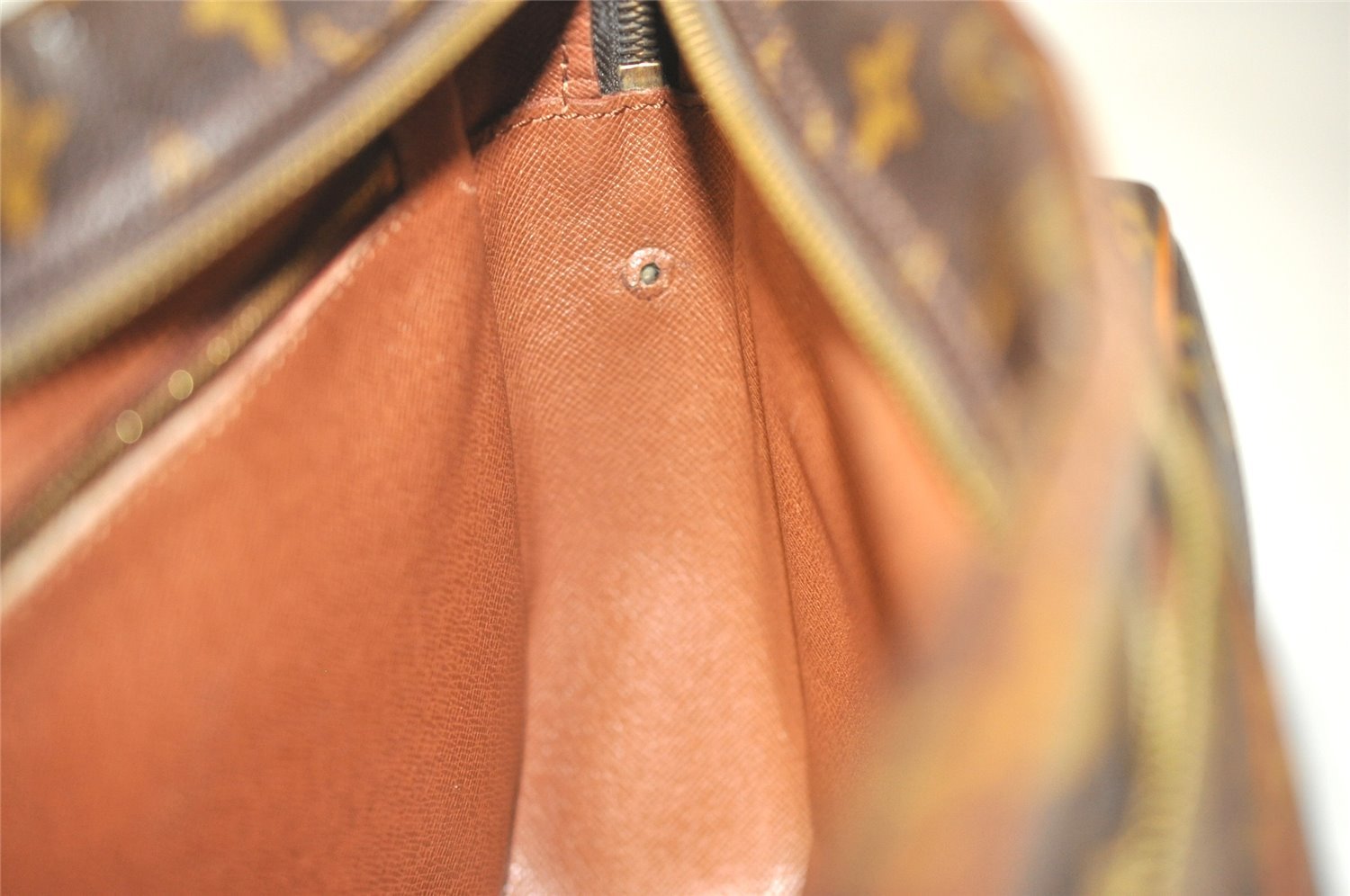 Authentic Louis Vuitton Monogram Nile Shoulder Cross Body Bag M45244 LV 2572I