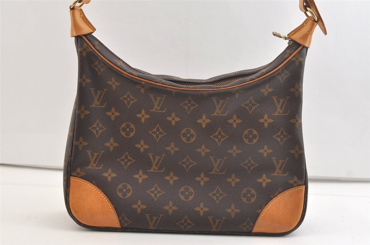 Authentic Louis Vuitton Monogram Boulogne 30 Shoulder Cross Bag M52165 LV 2572K