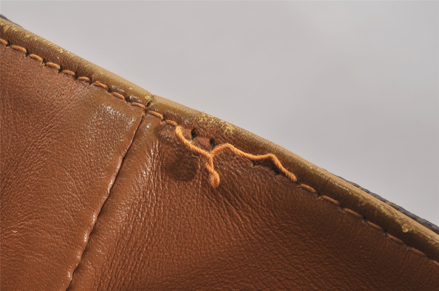 Authentic Louis Vuitton Monogram Bucket GM Shoulder Bag T42236 USA Model 2573I