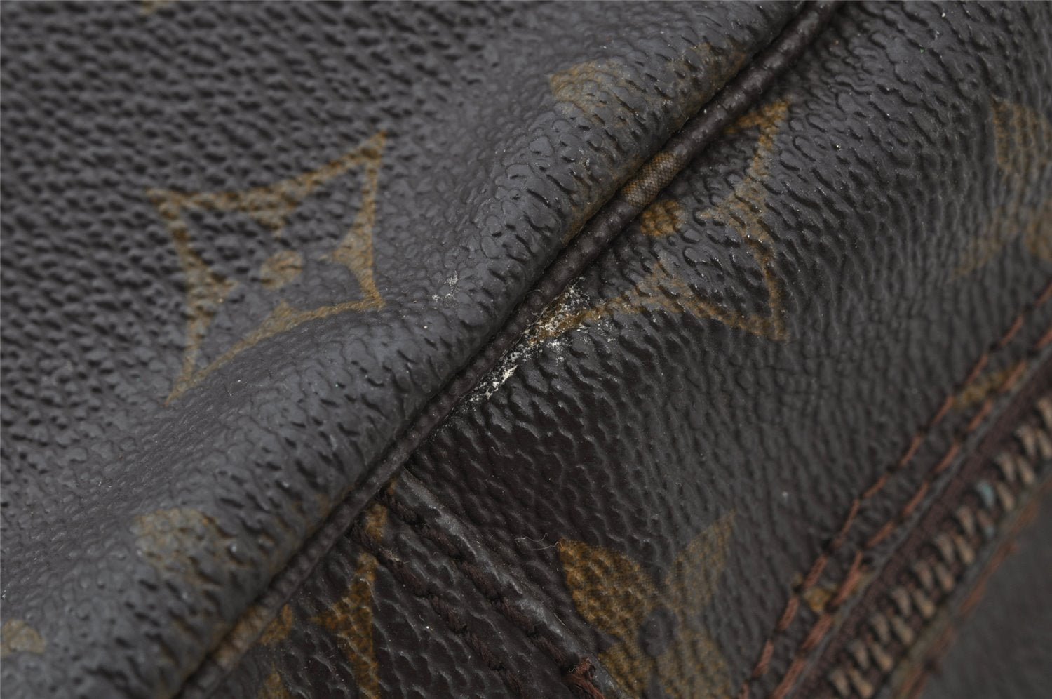 Auth Louis Vuitton Monogram Trousse Toilette 28 Clutch Hand Bag M47522 LV 2573J