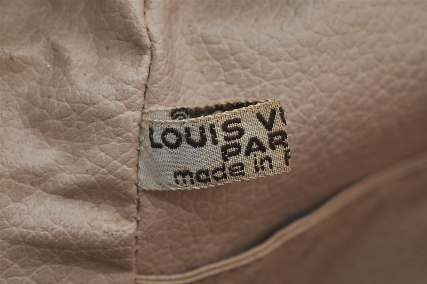 Auth Louis Vuitton Monogram Trousse Toilette 28 Clutch Hand Bag M47522 LV 2573J