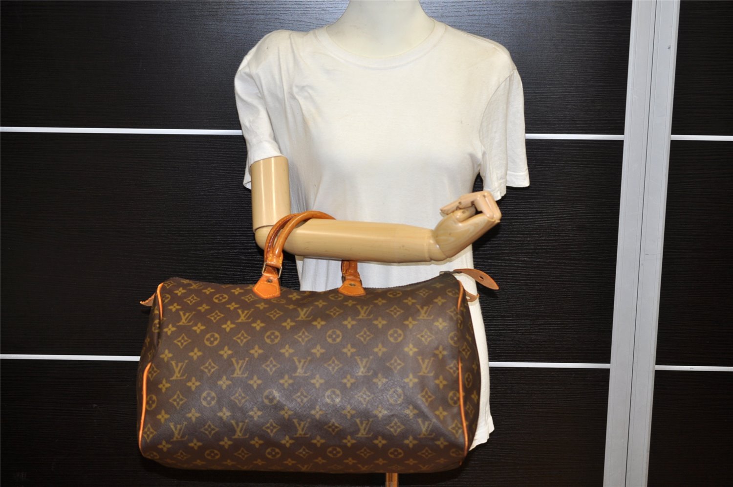 Authentic Louis Vuitton Monogram Speedy 40 Hand Boston Bag Old Model LV 2575K