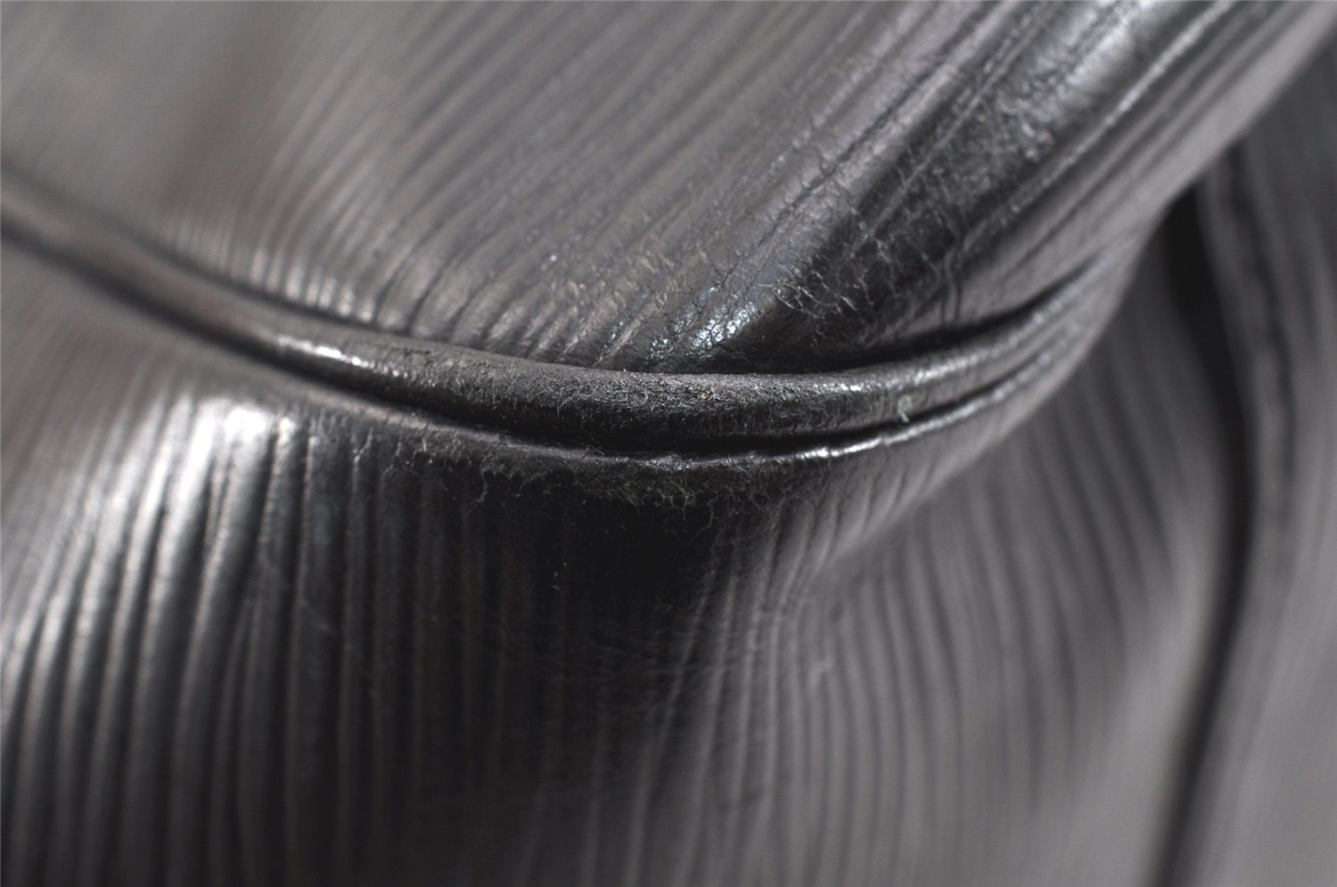 Authentic Louis Vuitton Epi Passy GM Shoulder Hand Bag Black M59252 LV 2576K