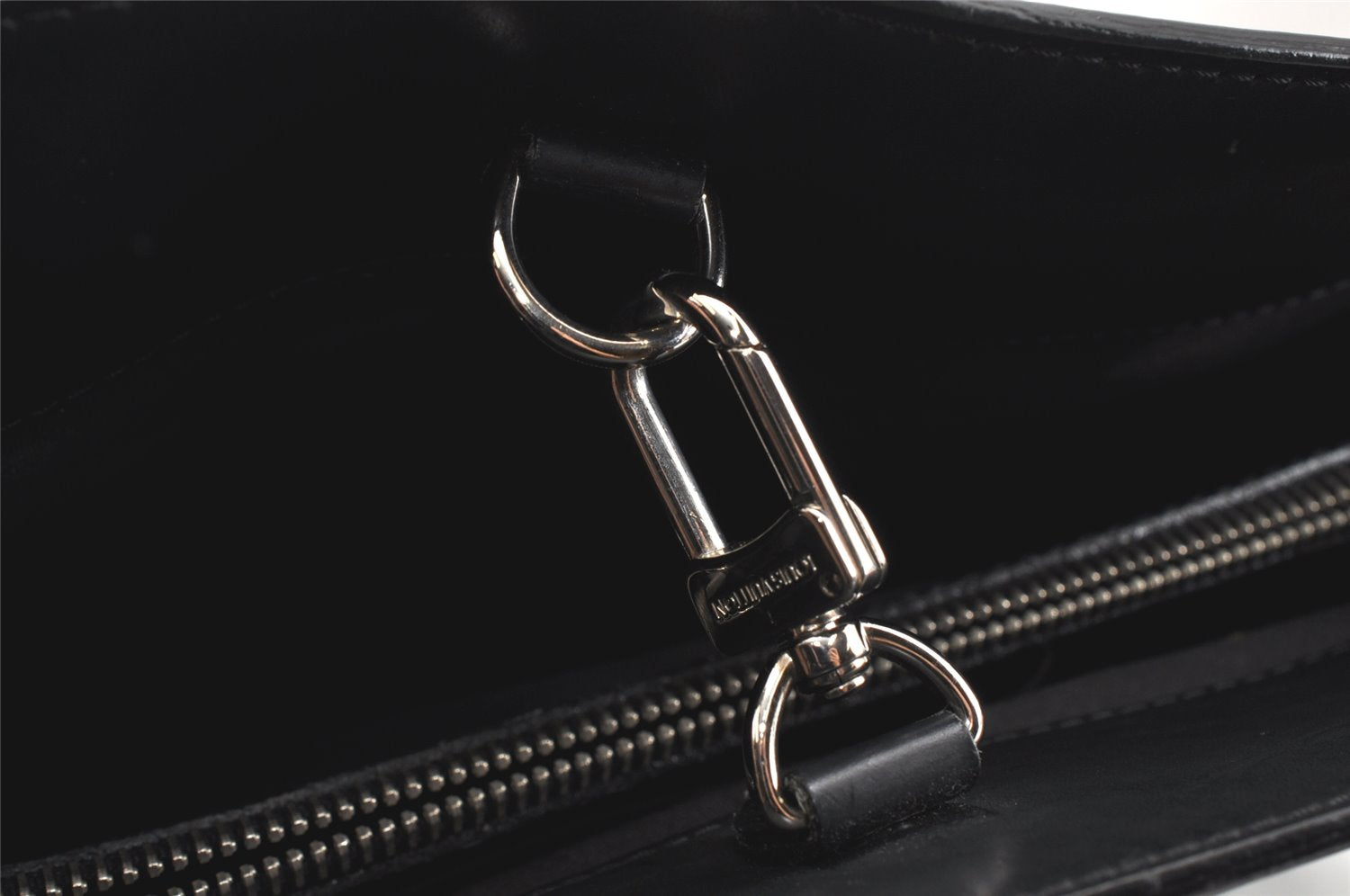 Authentic Louis Vuitton Epi Passy GM Shoulder Hand Bag Black M59252 LV 2576K