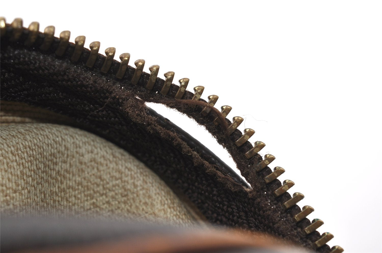 Authentic Louis Vuitton Monogram Reporter PM Shoulder Bag M45254 Junk 2577J