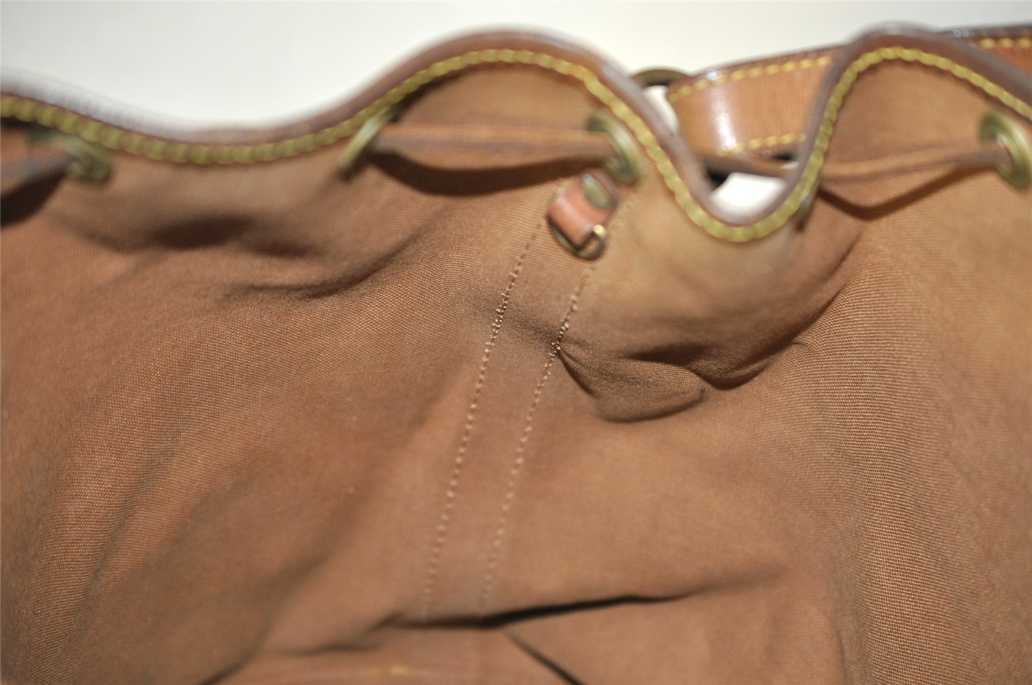 Authentic Louis Vuitton Monogram Noe Shoulder Drawstring Bag M42224 LV 2579I