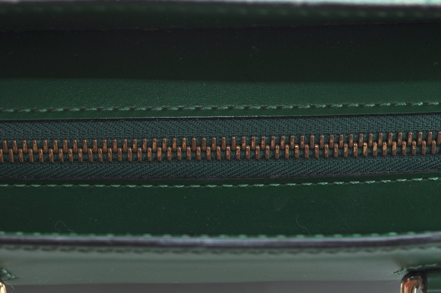 Authentic Louis Vuitton Epi Riviera Hand Bag Green M48184 LV 2580G