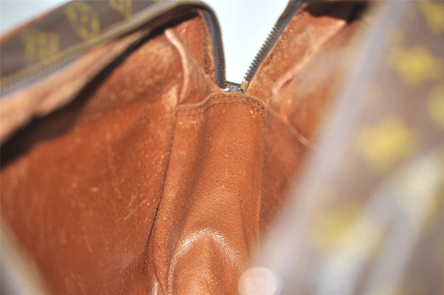 Authentic Louis Vuitton Monogram Nile 34 Shoulder Cross Body Bag Old Model 2581I