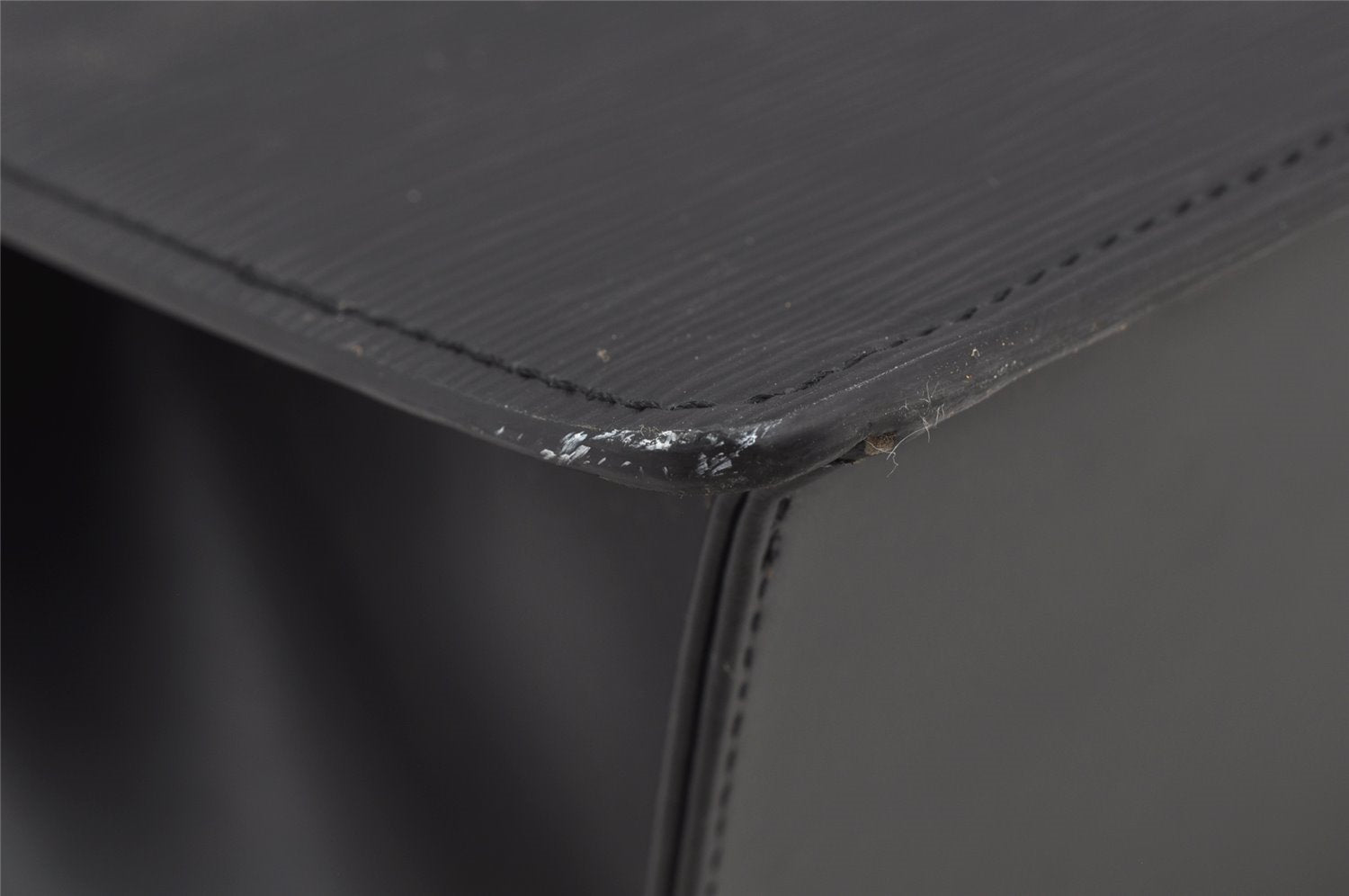 Authentic Louis Vuitton Epi Riviera Hand Bag Black M48182 LV 2581J