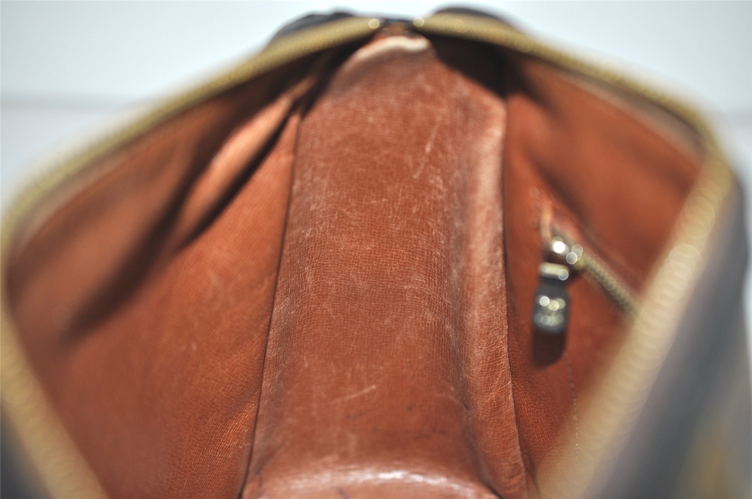 Authentic Louis Vuitton Monogram Tulleries MM Shoulder Bag M51348 LV Junk 2582I