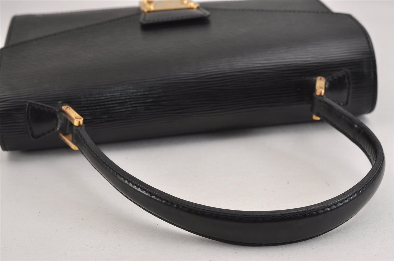 Authentic Louis Vuitton Epi Concorde Hand Bag Purse Black M52132 LV 2584J