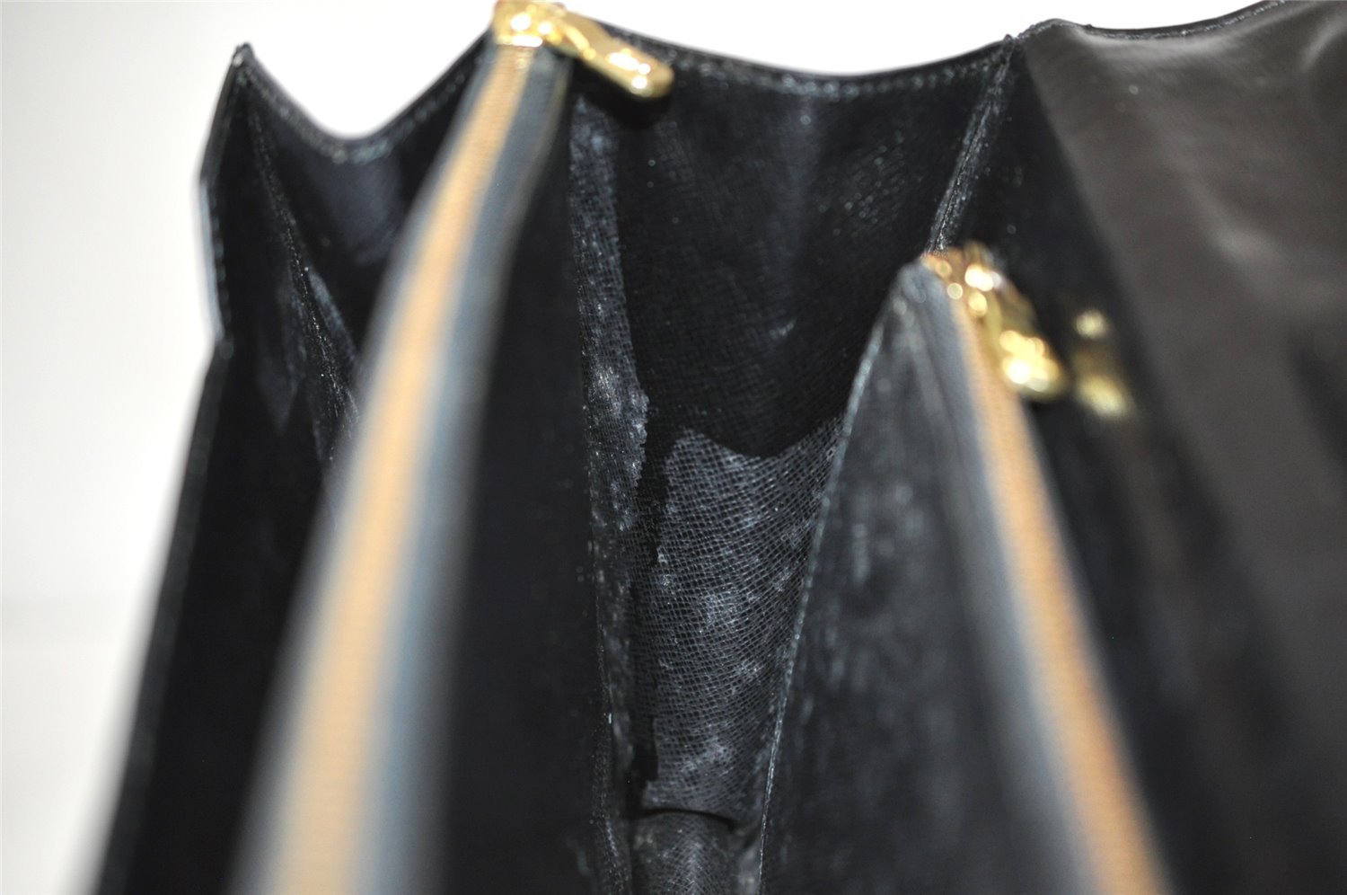 Authentic Louis Vuitton Epi Concorde Hand Bag Purse Black M52132 LV 2584J