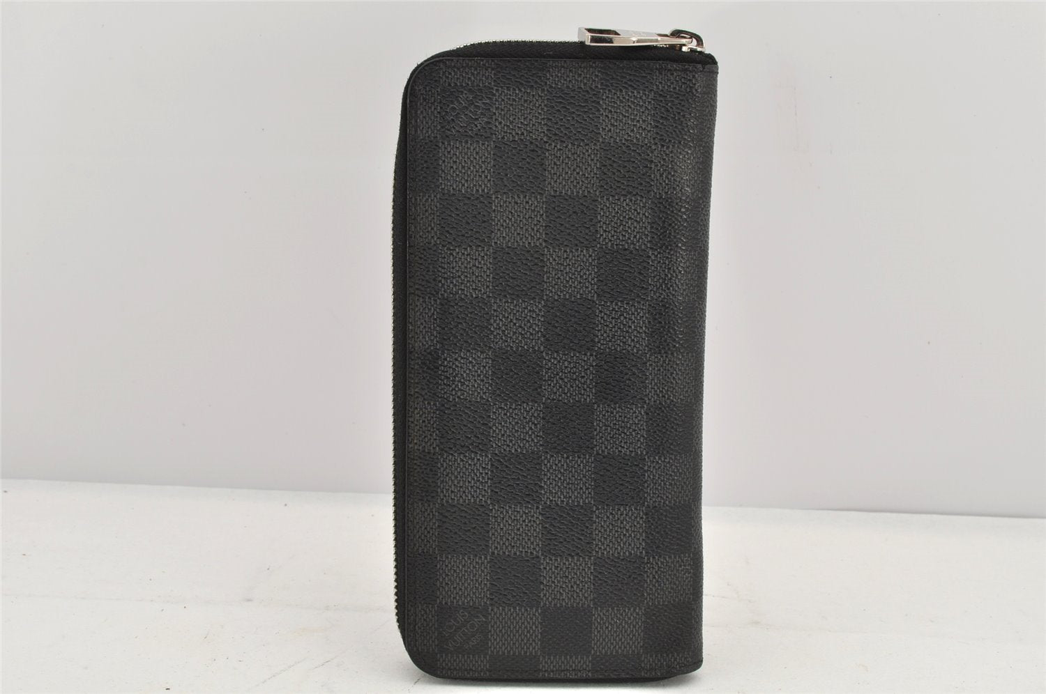 Authentic Louis Vuitton Damier Graphite Zippy Wallet Vertical N63095 LV 2587K