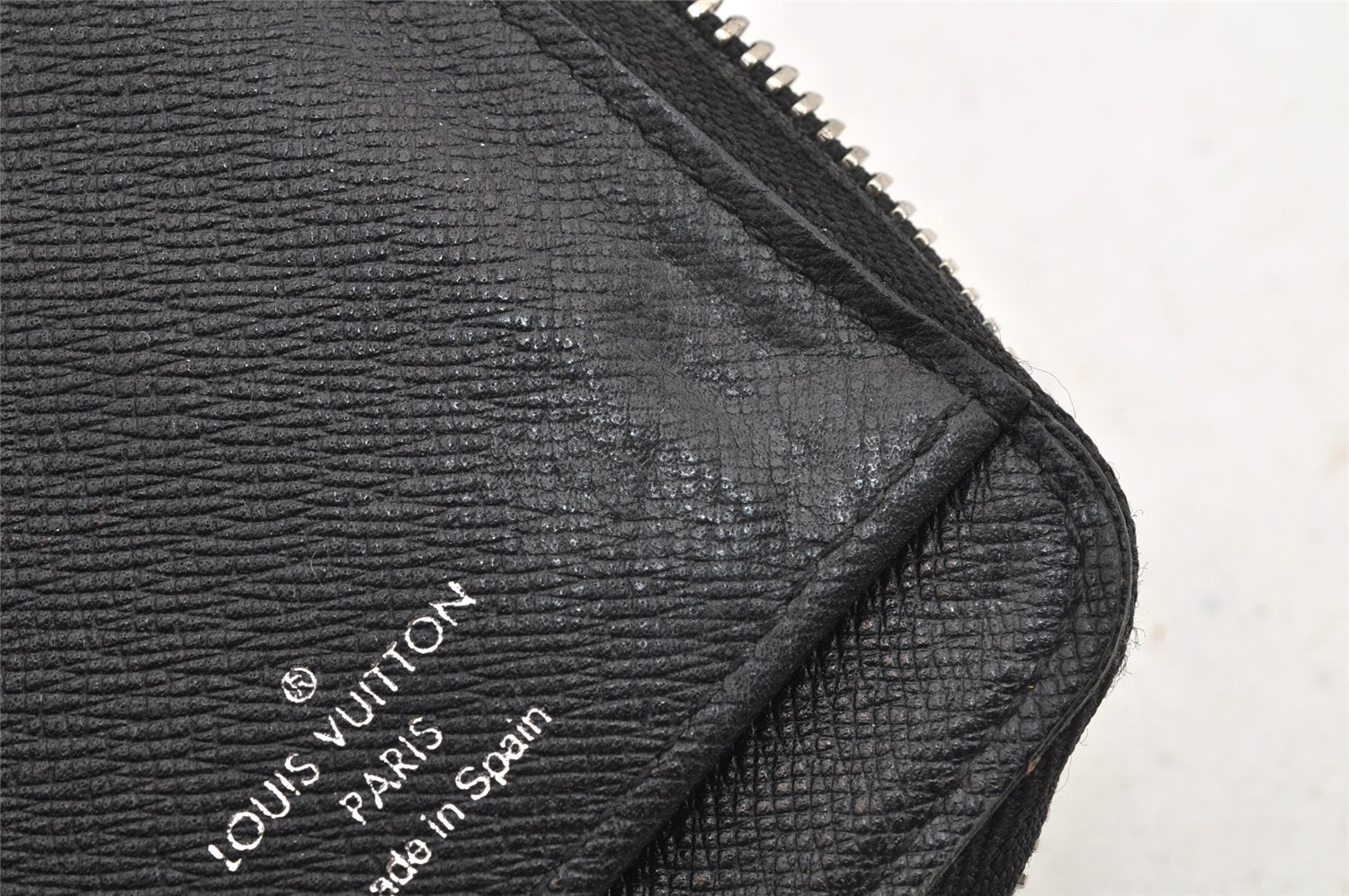 Authentic Louis Vuitton Damier Graphite Zippy Wallet Vertical N63095 LV 2587K