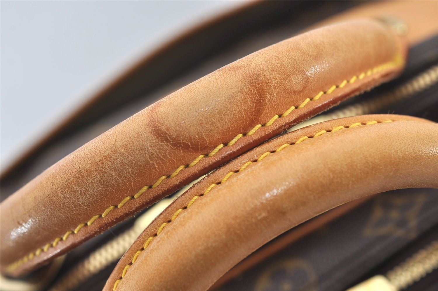 Authentic Louis Vuitton Monogram Alize 24 Heures Boston Hand Bag M41399 LV 2588J