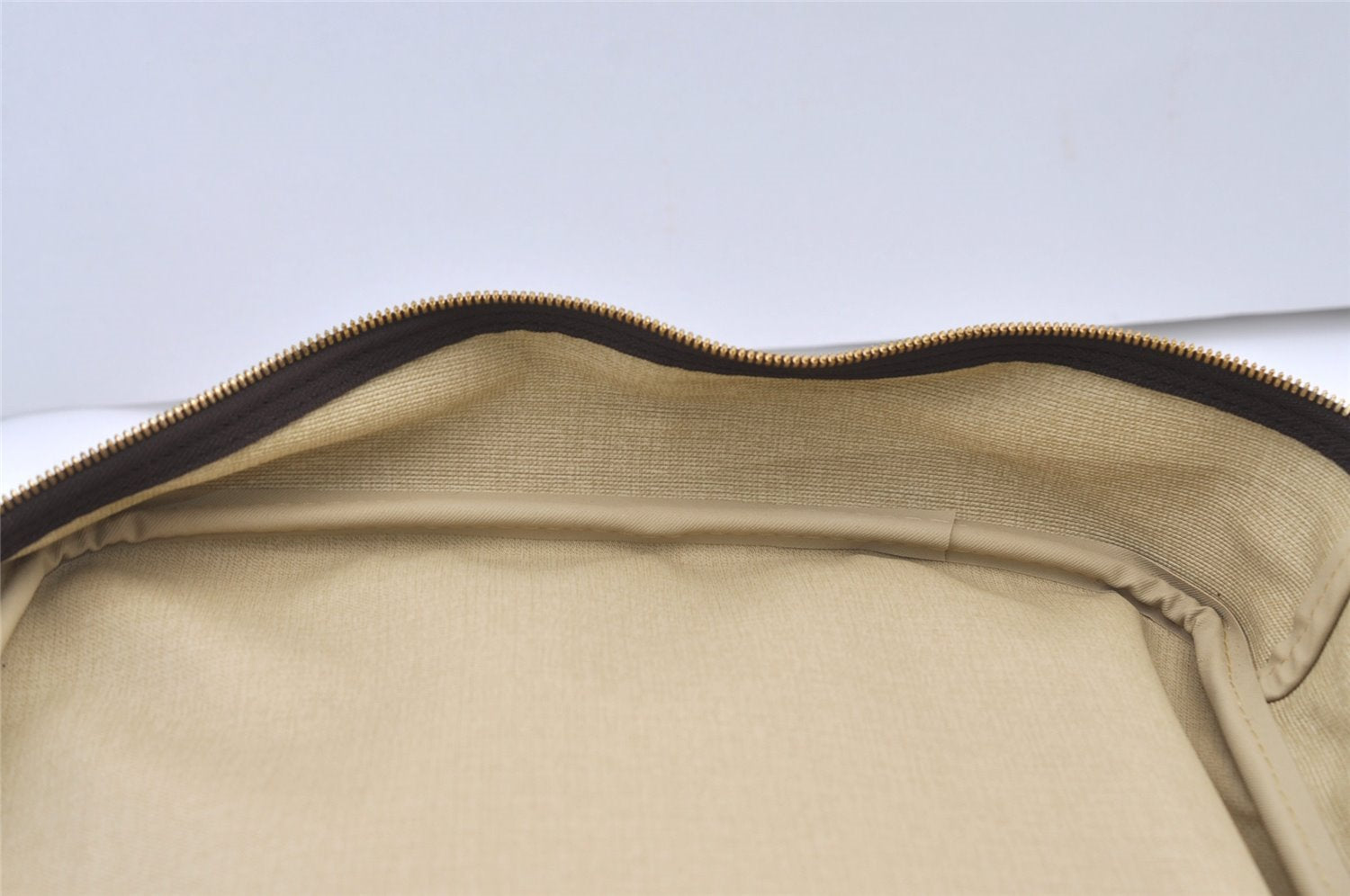 Authentic Louis Vuitton Monogram Alize 24 Heures Boston Hand Bag M41399 LV 2588J