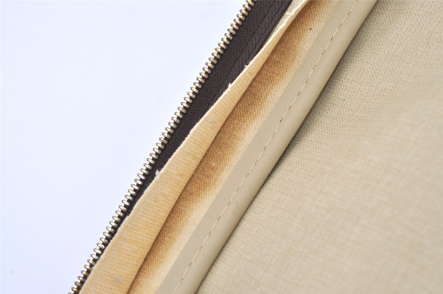 Authentic Louis Vuitton Monogram Alize 24 Heures Boston Hand Bag M41399 LV 2588J