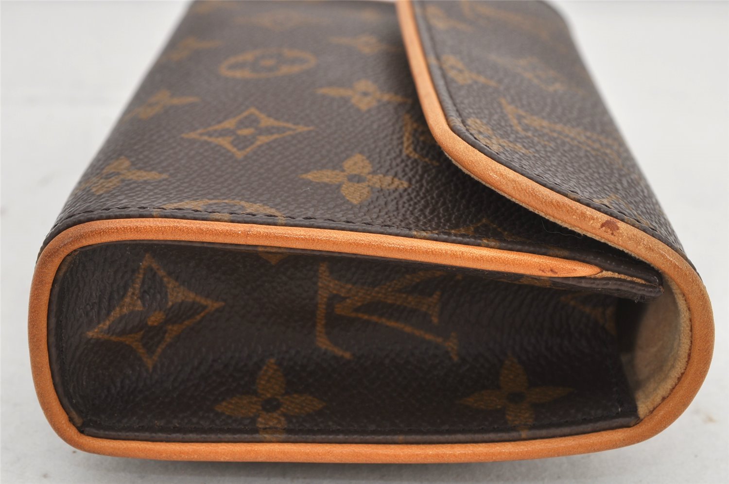 Auth Louis Vuitton Monogram Pochette Florentine Pouch Waist Bag N51856 LV 2589K