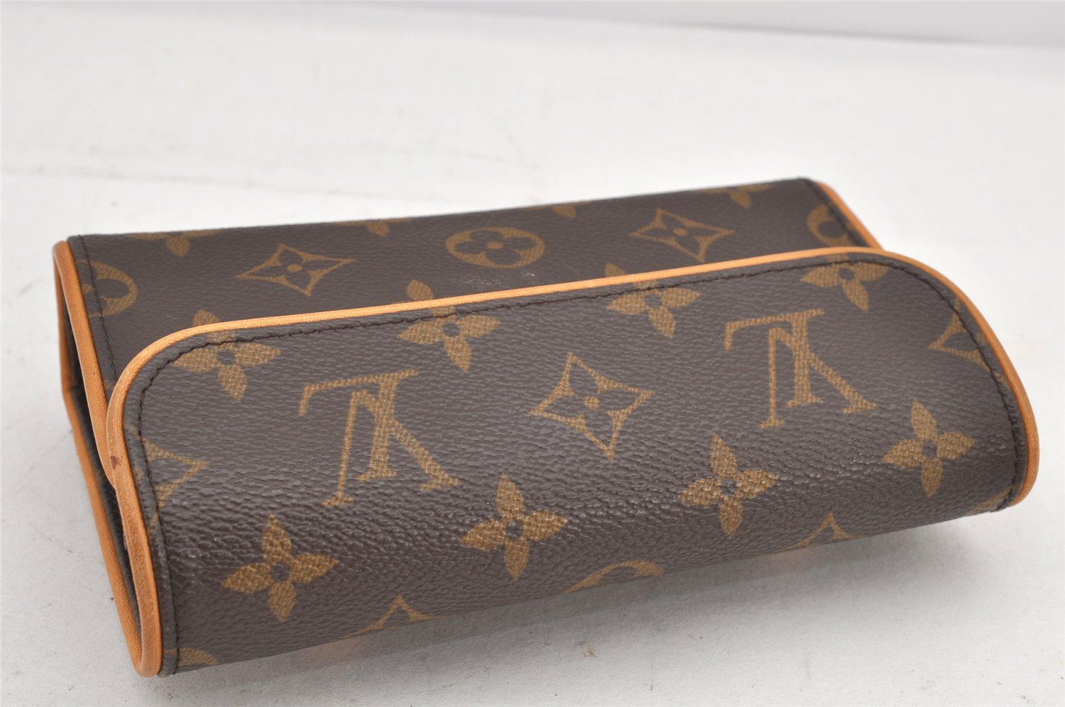 Auth Louis Vuitton Monogram Pochette Florentine Pouch Waist Bag N51856 LV 2589K