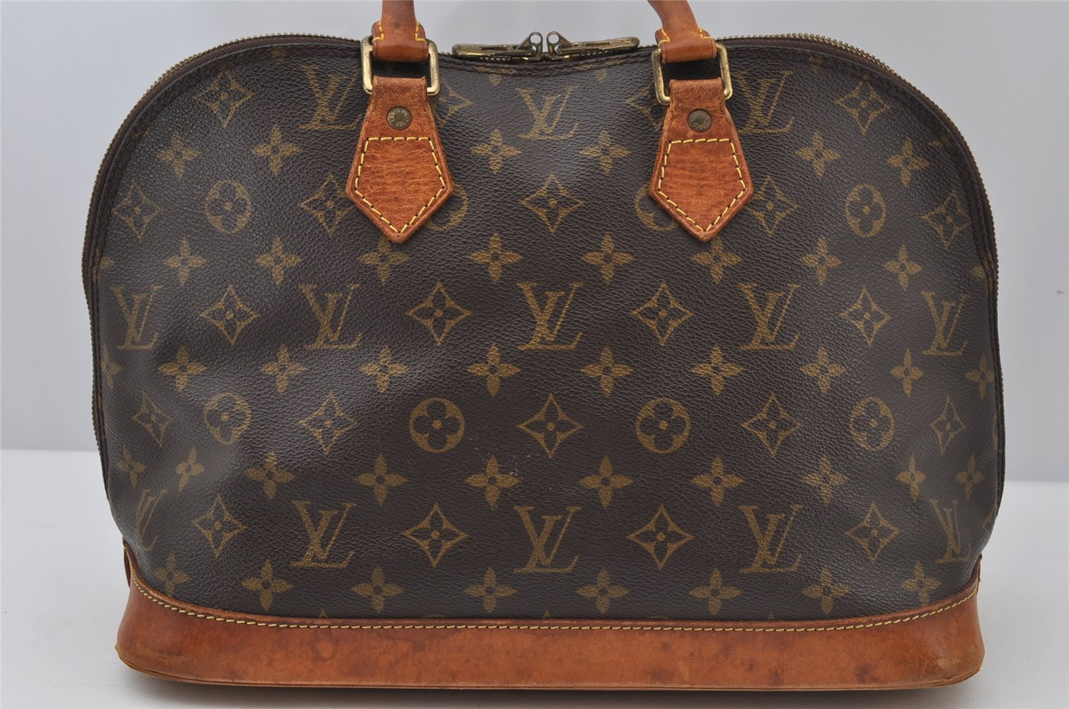 Authentic Louis Vuitton Monogram Alma Hand Bag Purse M51130 LV Junk 2590J