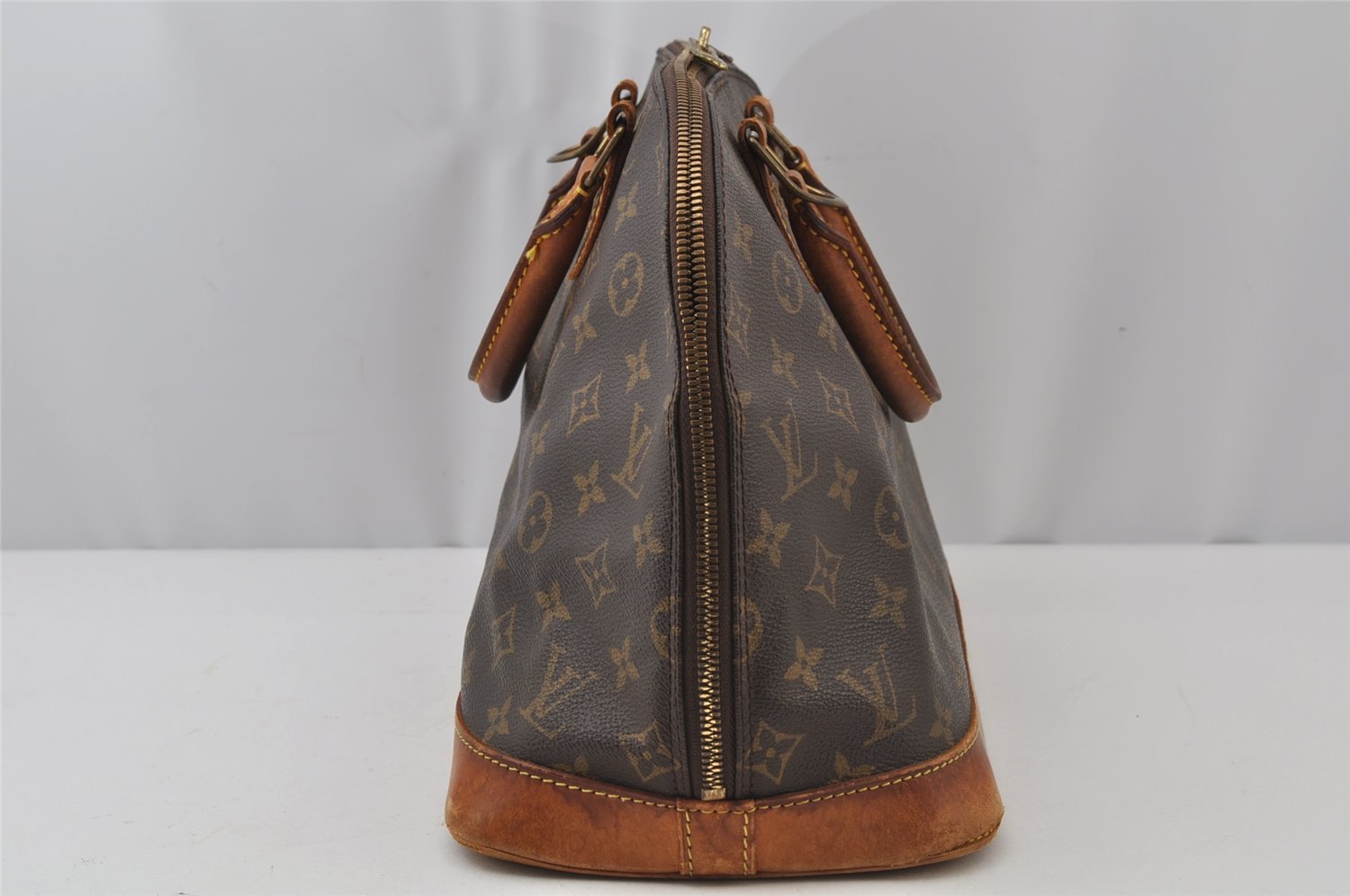 Authentic Louis Vuitton Monogram Alma Hand Bag Purse M51130 LV Junk 2590J