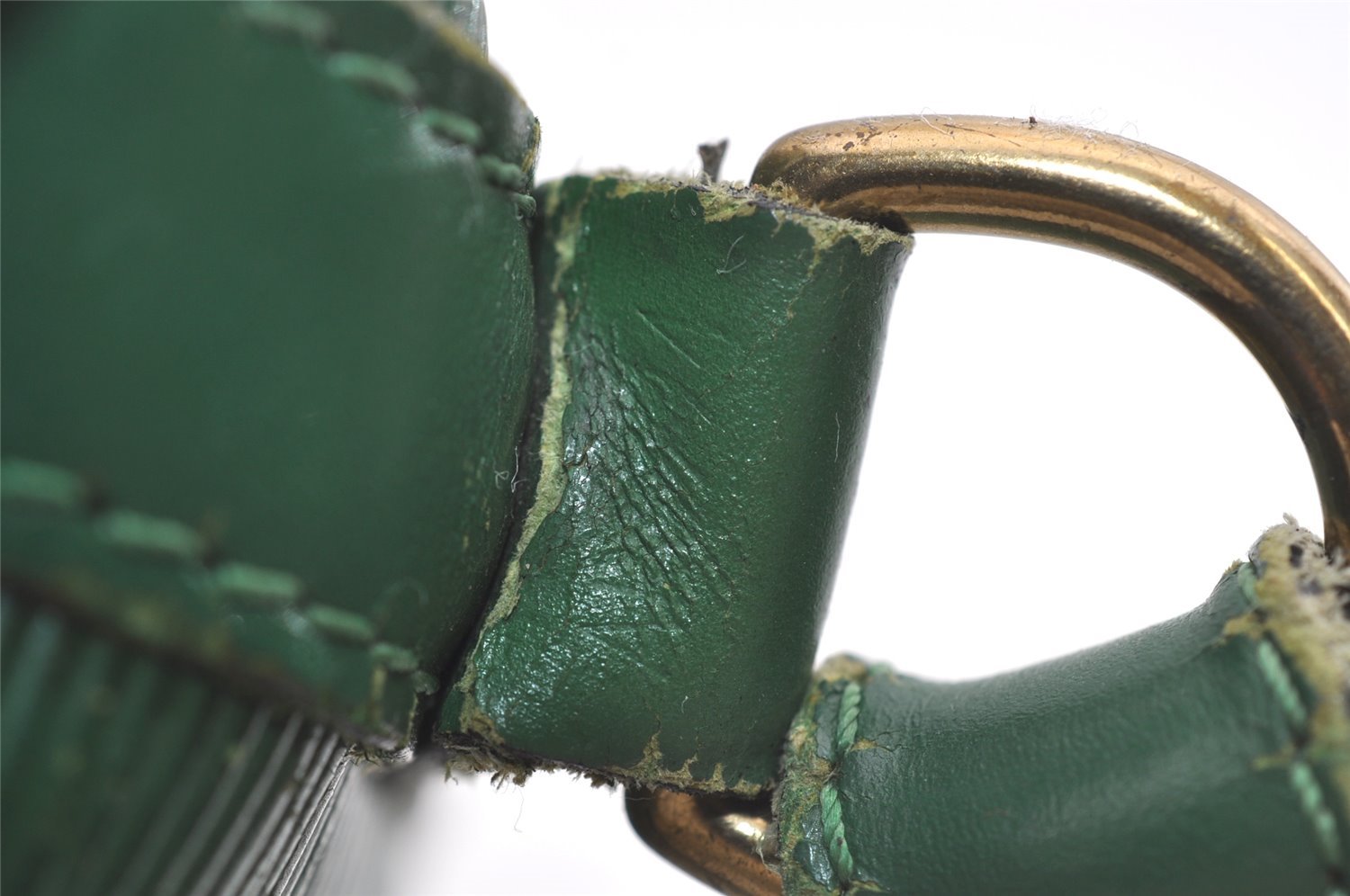 Authentic Louis Vuitton Epi Noe Shoulder Drawstring Bag Green M44004 LV 2591I