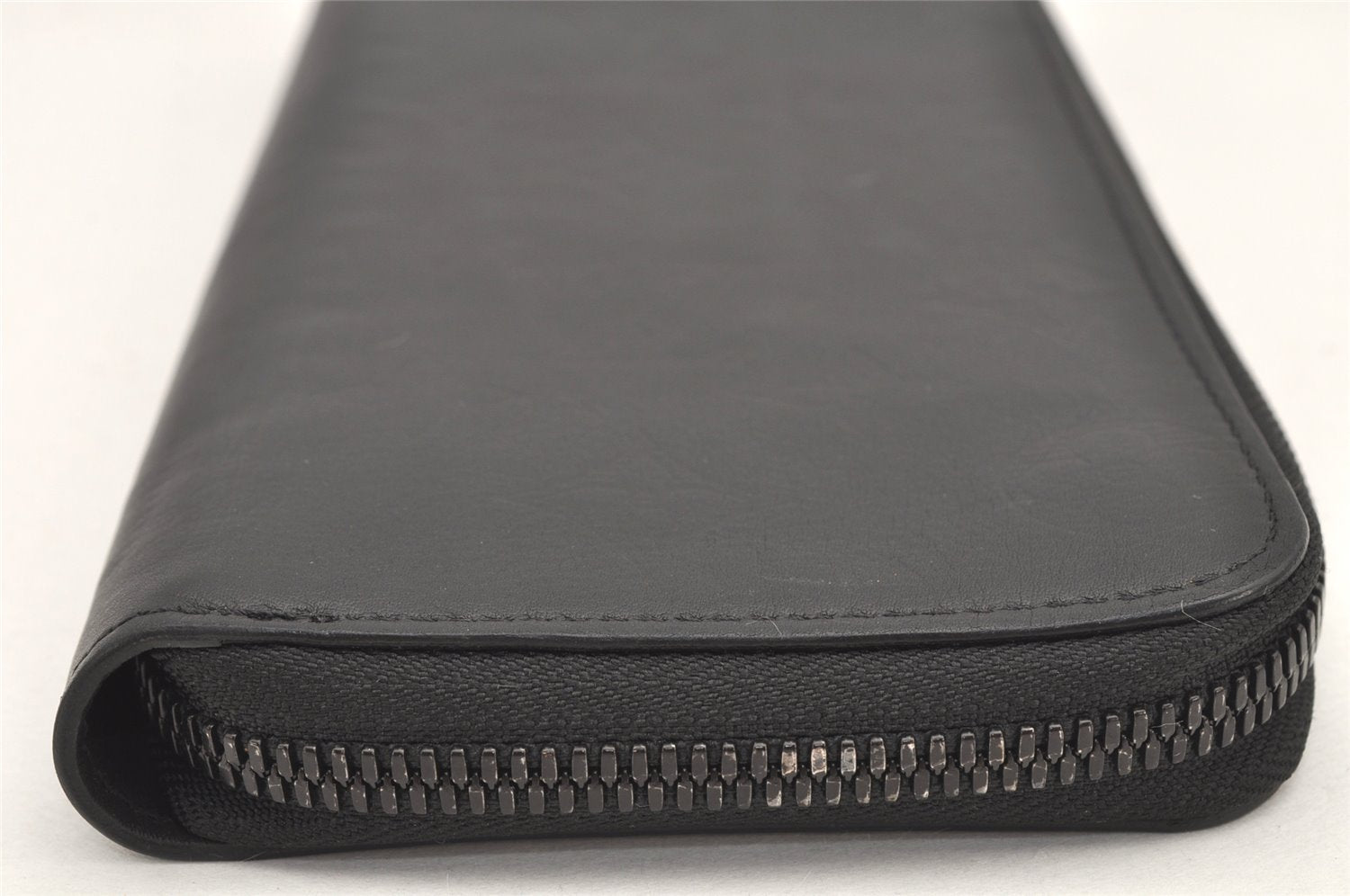 Authentic Louis Vuitton Monogram Shadow Zippy Wallet Vertical M62902 LV 2591K
