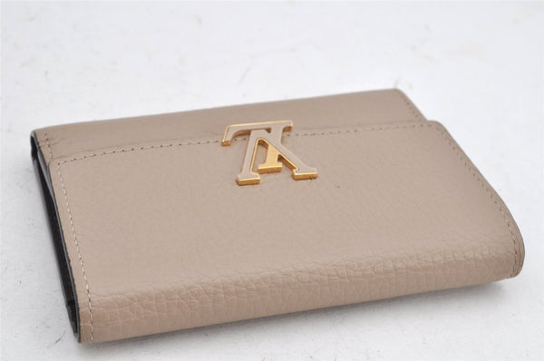 Auth Louis Vuitton Taurillon Portefeuille Capucines Compact Wallet Beige 2593K