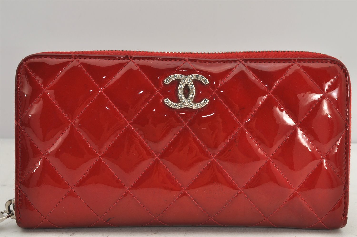 Authentic CHANEL Brilliant Enamel Matelasse Long Wallet Purse Red CC Box 2594K