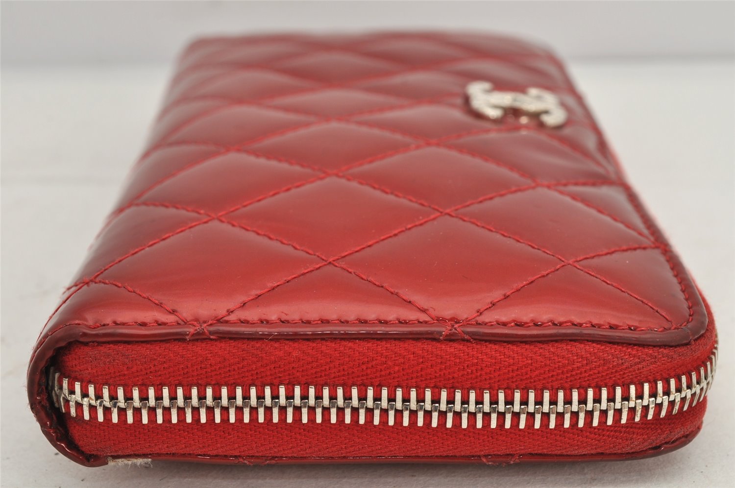 Authentic CHANEL Brilliant Enamel Matelasse Long Wallet Purse Red CC Box 2594K