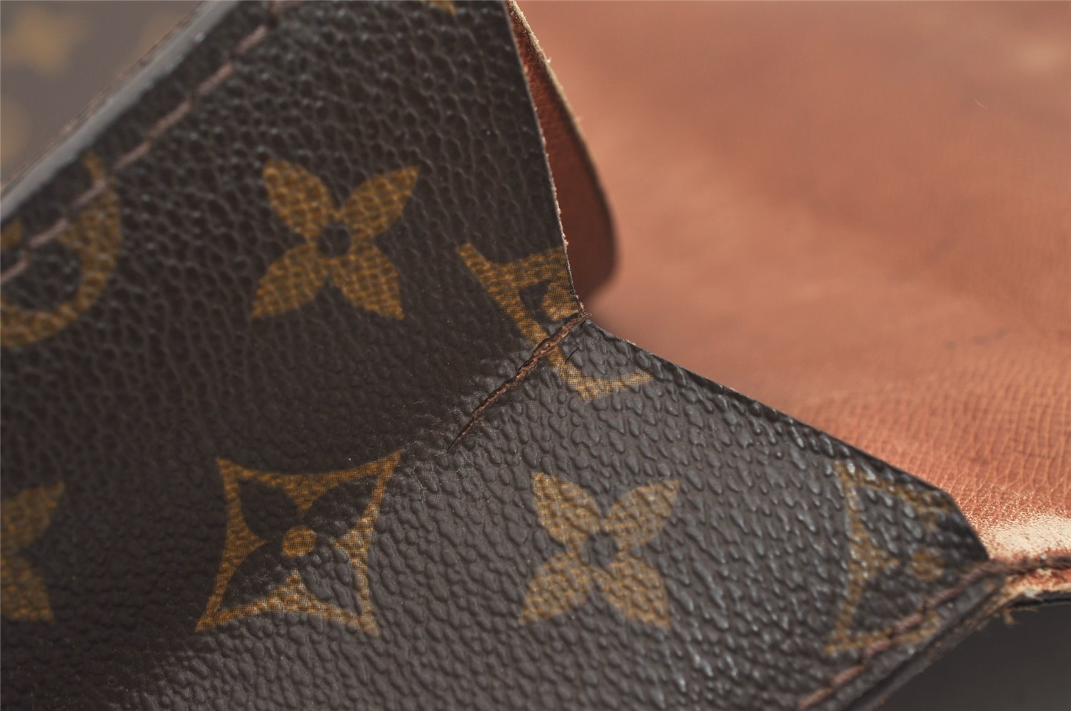 Authentic Louis Vuitton Monogram Poche Ministre Document Case M53445 LV 2596J