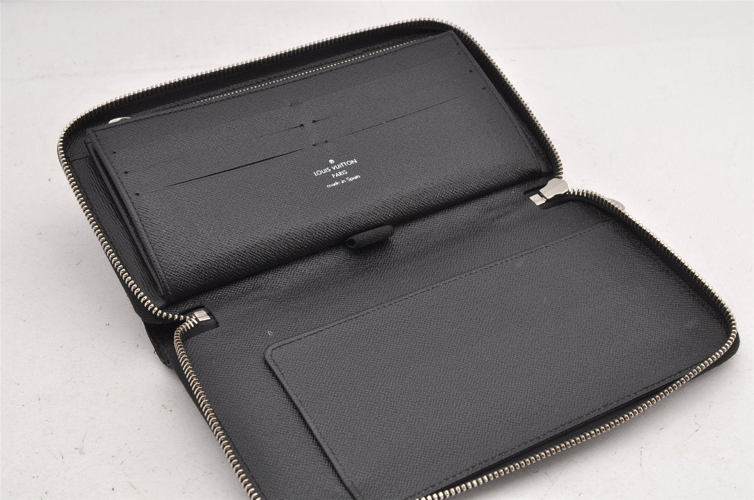 Authentic Louis Vuitton Epi Zippy Organizer Long Wallet Black M63852 LV 2601K